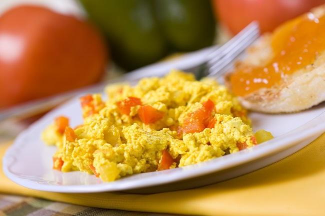 Scrambled tofu: op smaak te maken met kala namak